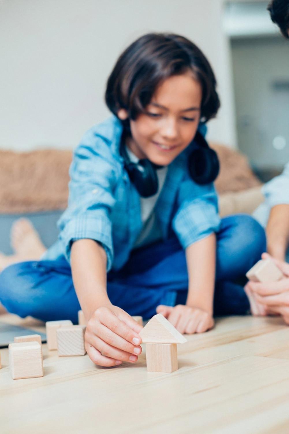 10 Toys That Help a Child to Play Independently in the UAE